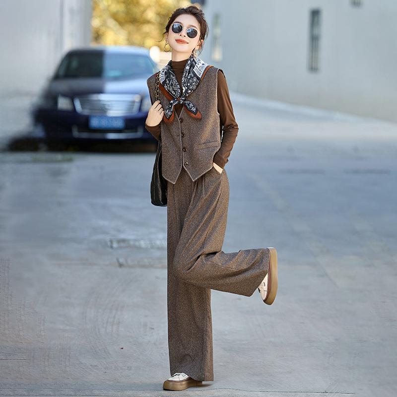 衫套装女202秋季新款时尚减5龄马甲打底阔腿三件套配裤丝巾HE5HE5