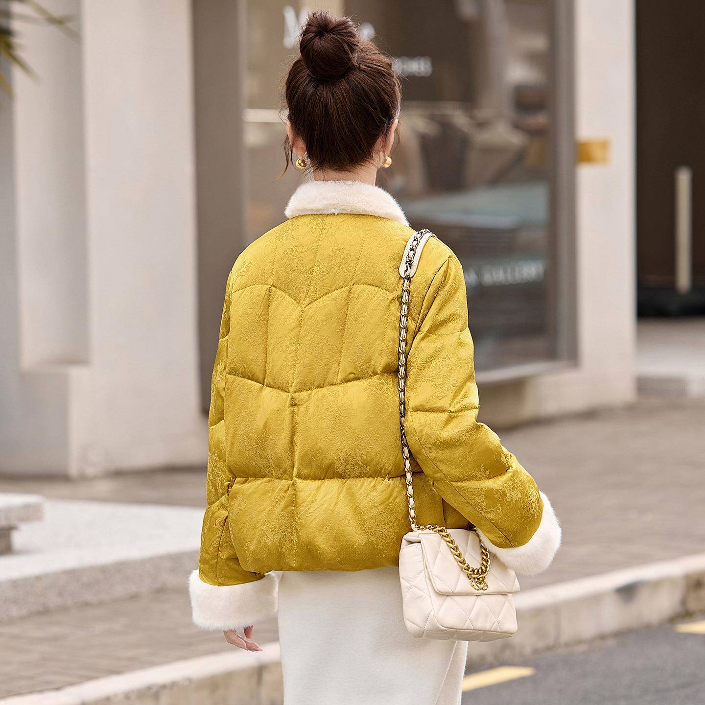 新式国风羽绒服女202外5冬季时尚好看刺中绣提花白鸭绒套AH8超1AH