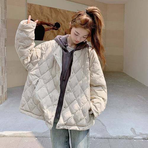 菱好格羽绒服女短款2025冬季小个子C195-956超看轻休连帽闲宽薄松