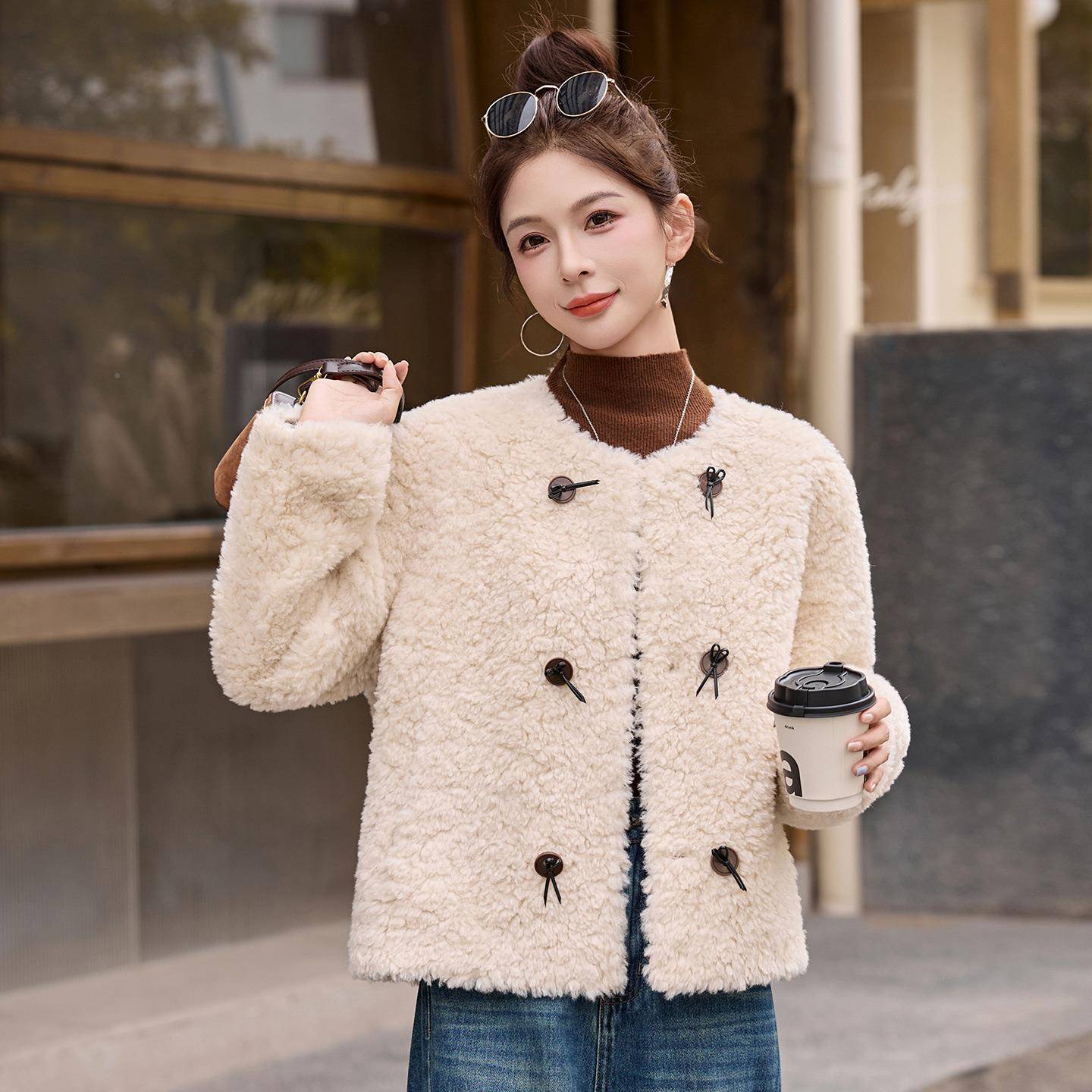 2025秋冬毛季新款松百搭宽LT2712-1洋气短外穿小款香风皮一体外套