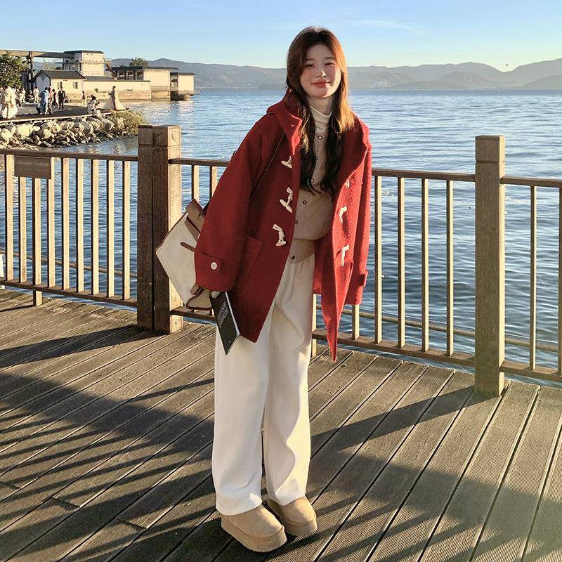 红色时尚洋气牛角新扣毛套呢外女短款冬季韩系连B260-359帽款加厚