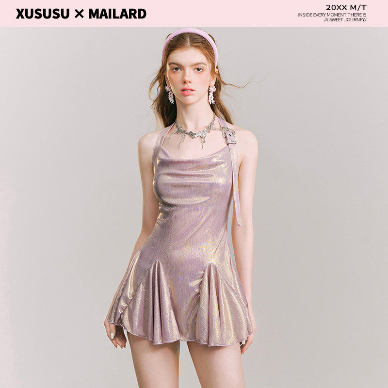 徐苏苏 科幻朋克风纯欲高级感2025新款海边度假保守显瘦冬泳衣女