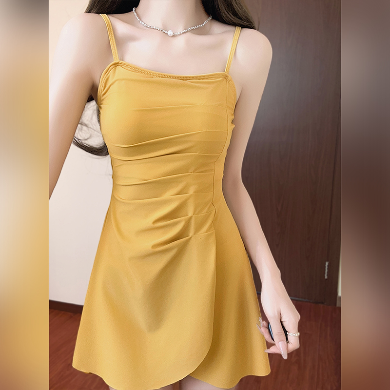 徐苏苏 设计感高级2025年新款爆款绝美保守度假泡温泉成人泳衣女