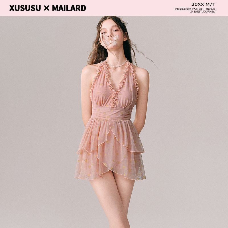 徐苏苏 裸粉绝美高级感2025年新款保守海边泡温泉连衣裙式泳衣女