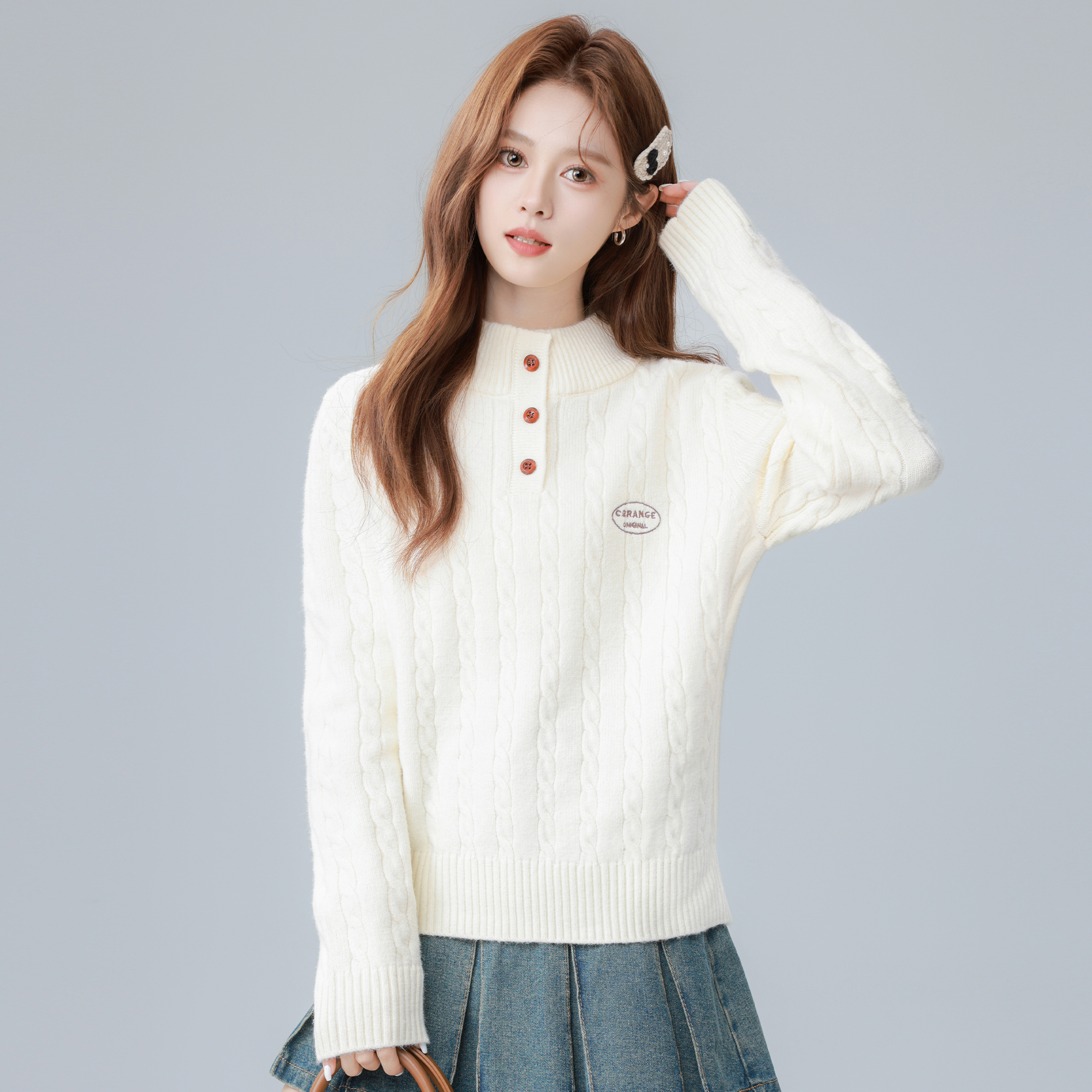 米白色半高领软糯毛衣女2025秋冬新款加厚保暖打底麻花针织衫上衣