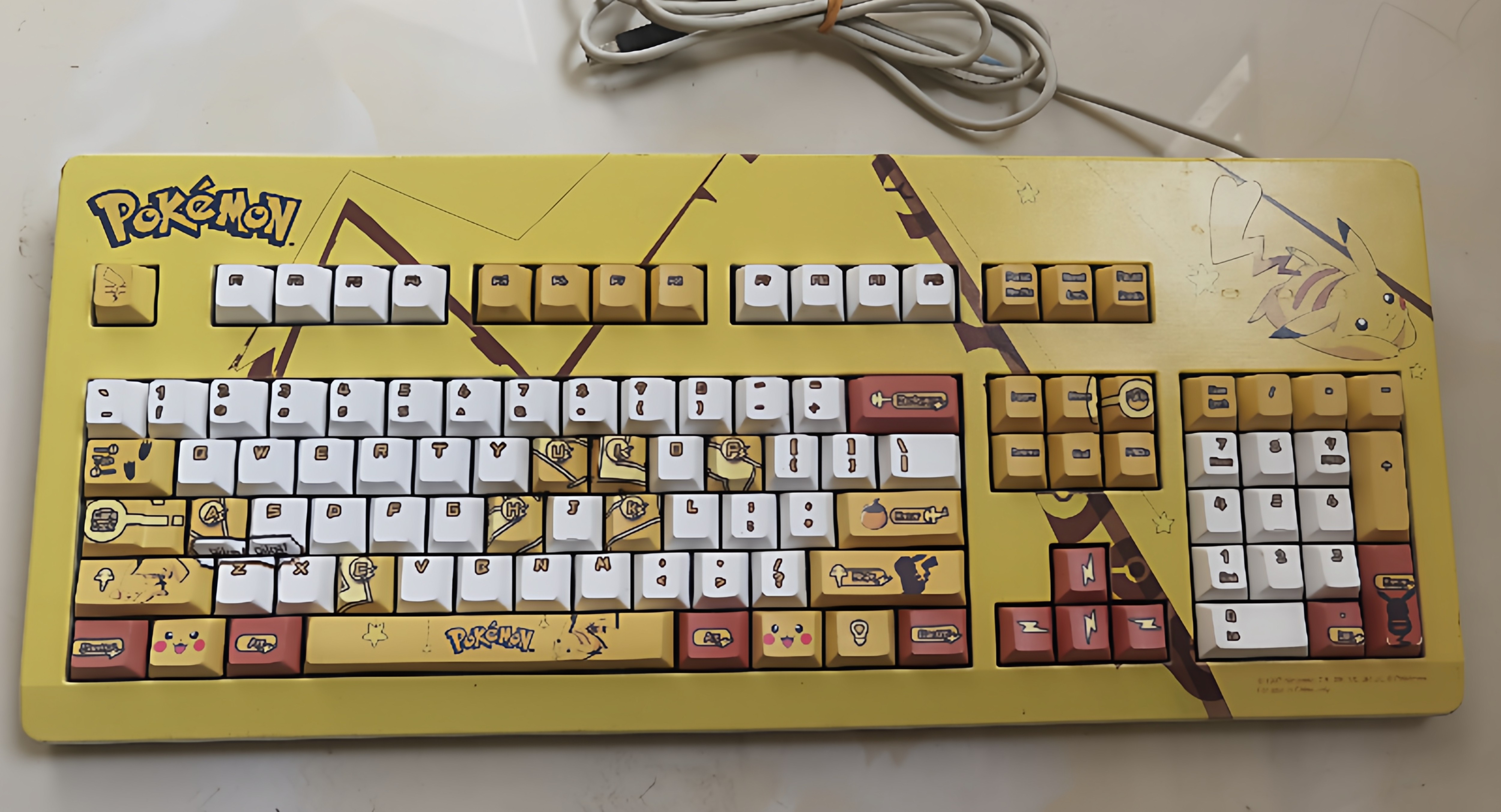 樱桃G80-3000 比卡丘主题 黑轴，功能正常 孤品，实物图 原装线