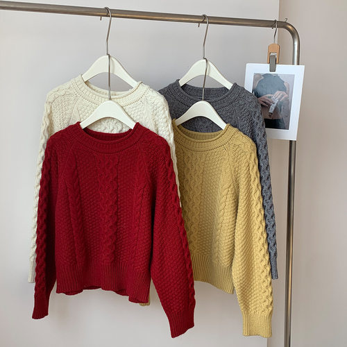 重工麻花圆领卷边套头毛衣女秋冬