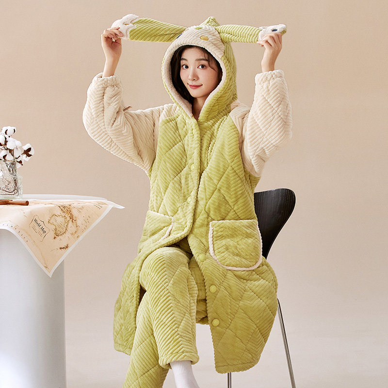 睡袍女秋冬季2025年新款珊瑚绒保暖加厚加绒三层夹棉袄可爱家居服