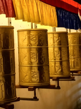 藏族转经简轮定做手拉小中大号黄金转经桶户外佛堂民宿风景区装饰