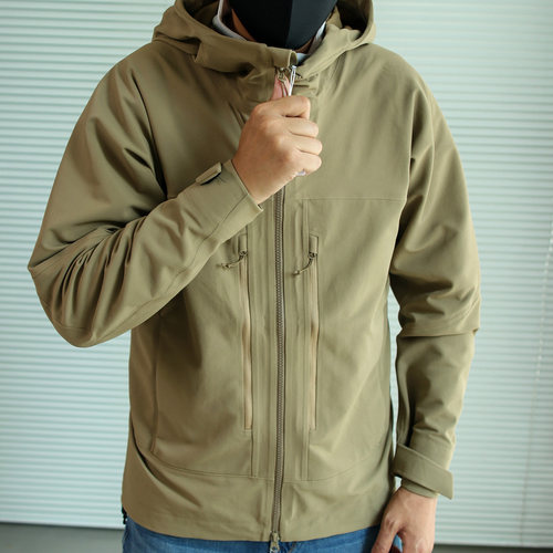 CondorLauren男士秋季连帽立体剪裁微阔多袋户外登山软壳衣外套