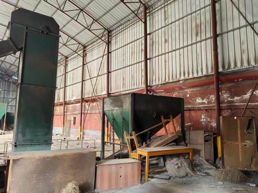 12月23日石嘴山磨粉机一台、破碎机一台网络拍卖公告