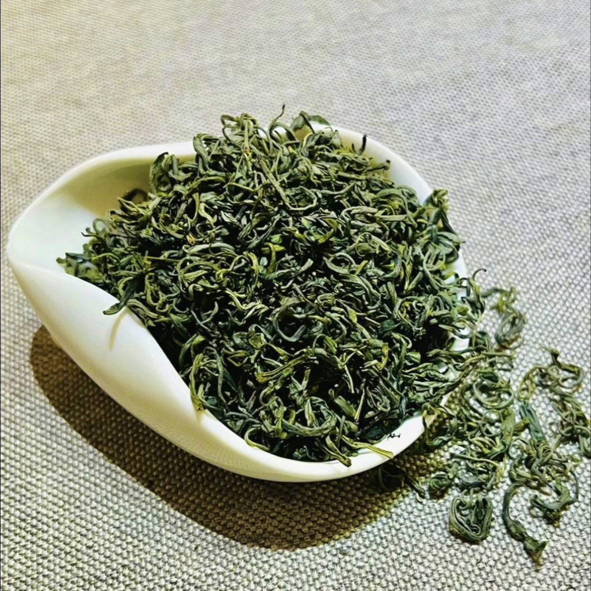 包邮茶叶高山绿茶岳西炒青特级A礼品茶色绿汤绿味浓500克礼盒另选