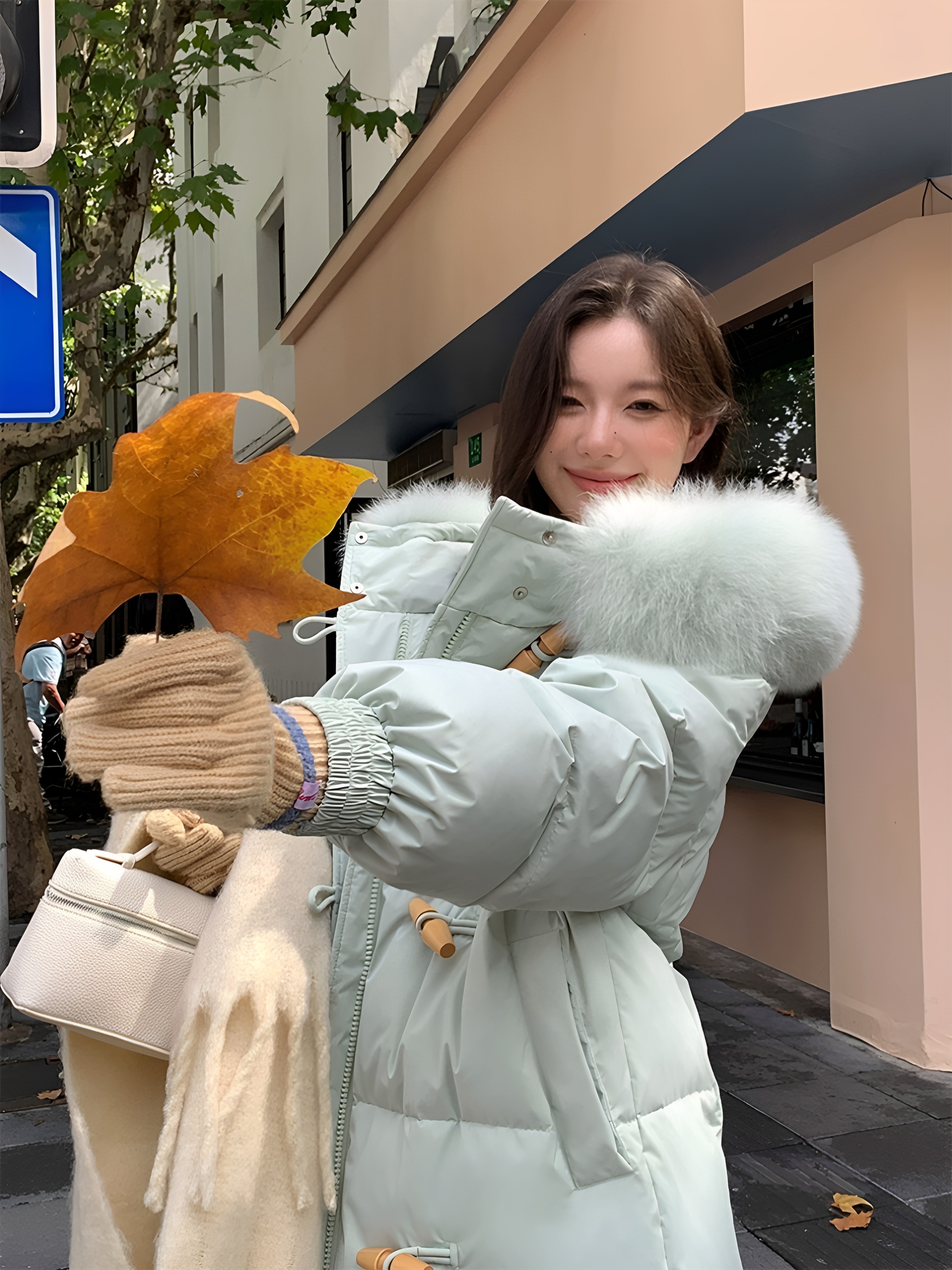 2026年冬季新款韩版宽松加厚保暖鹅绒服女中长款过膝连帽棉衣外套