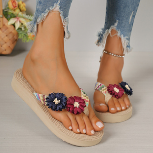 度假风花朵厚底人字拖女夏季新款草编防滑海边沙滩外穿拖鞋