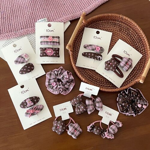 新款咖粉色刺绣兔子kt猫儿童发饰卡通可爱宝宝发夹甜美头饰品发卡