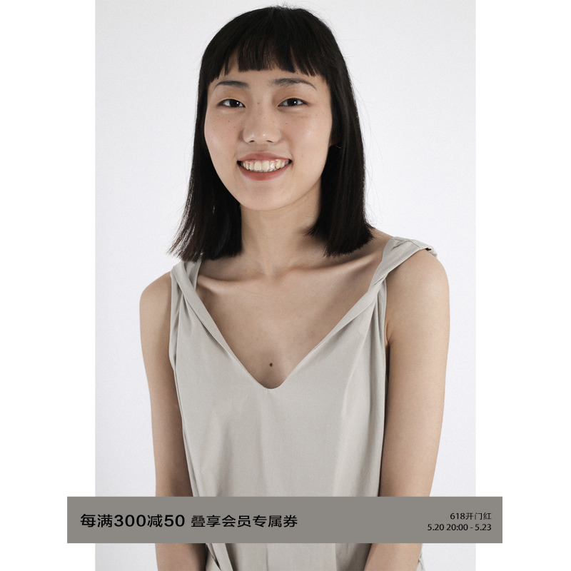 ModelloStudio 青涩扭肩天丝棉流畅利落剪裁柔滑棉感连衣裙女夏季 女装/女士精品 连衣裙 原图主图