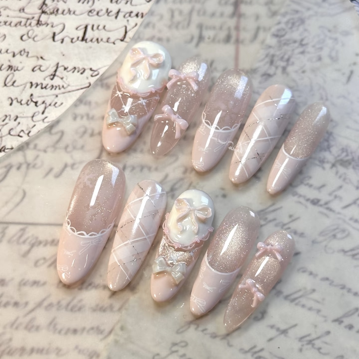 纯手工定制穿戴甲洛丽塔公主风甜妹氛围感猫眼蝴蝶结法式美甲甲片