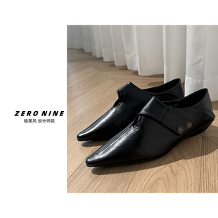 百搭小皮鞋 Dan 黑色低跟深口单鞋 女 英伦风尖头乐福鞋