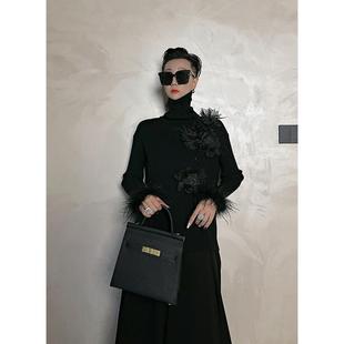 女人味针织衫 秋冬新款 黑色高领拼接立体花朵毛衣女 Dan