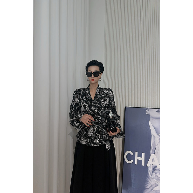 Dan Dan 老钱风V领印花衬衫女 春款显瘦收腰衬衣,女装/女士精品,衬衫,淘宝优惠券,粉丝福利购,淘宝优惠卷