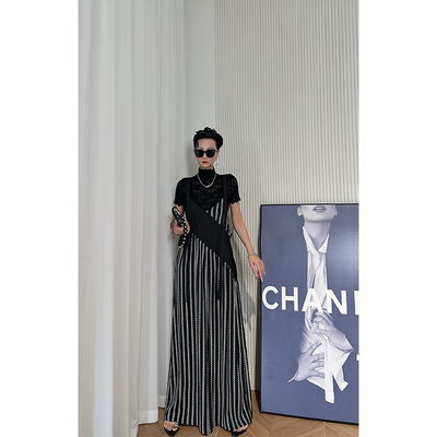 Dan Dan 黑白条纹吊带连体裤女