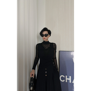 Dan 女 黑色蕾丝拼接半高领针织衫