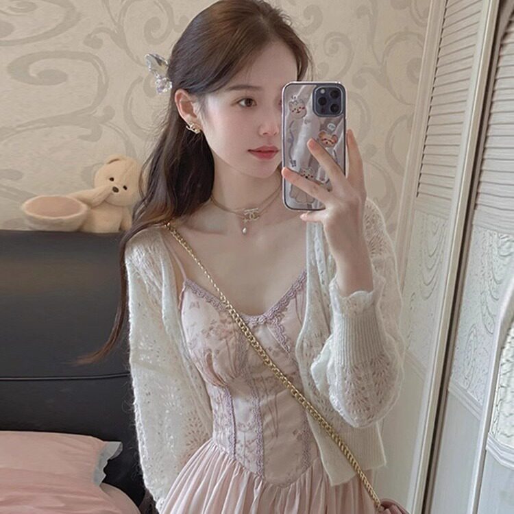 今年流行春装漂亮搭配一整套小香风绝美奶fufu两件套装碎花连衣裙