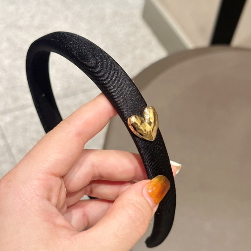不规则金属爱心黑色细边发箍