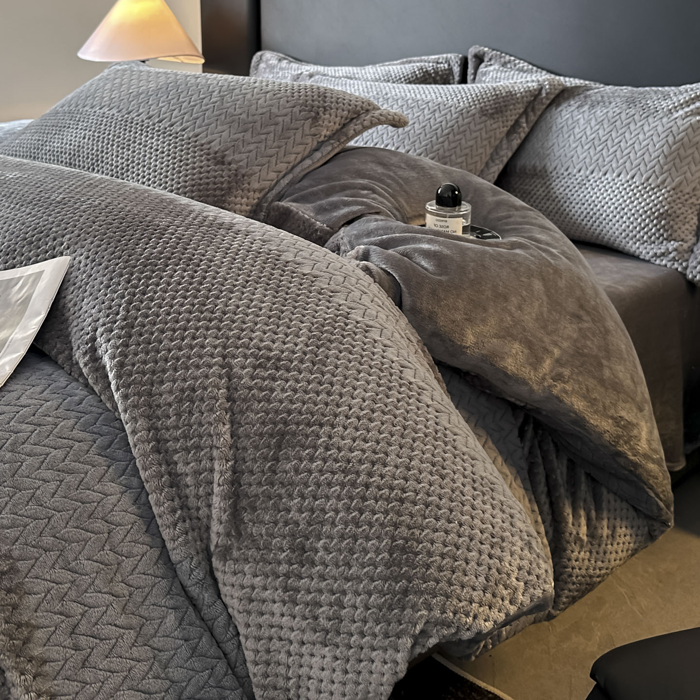 轻奢加厚牛奶绒四件套冬季双面绒