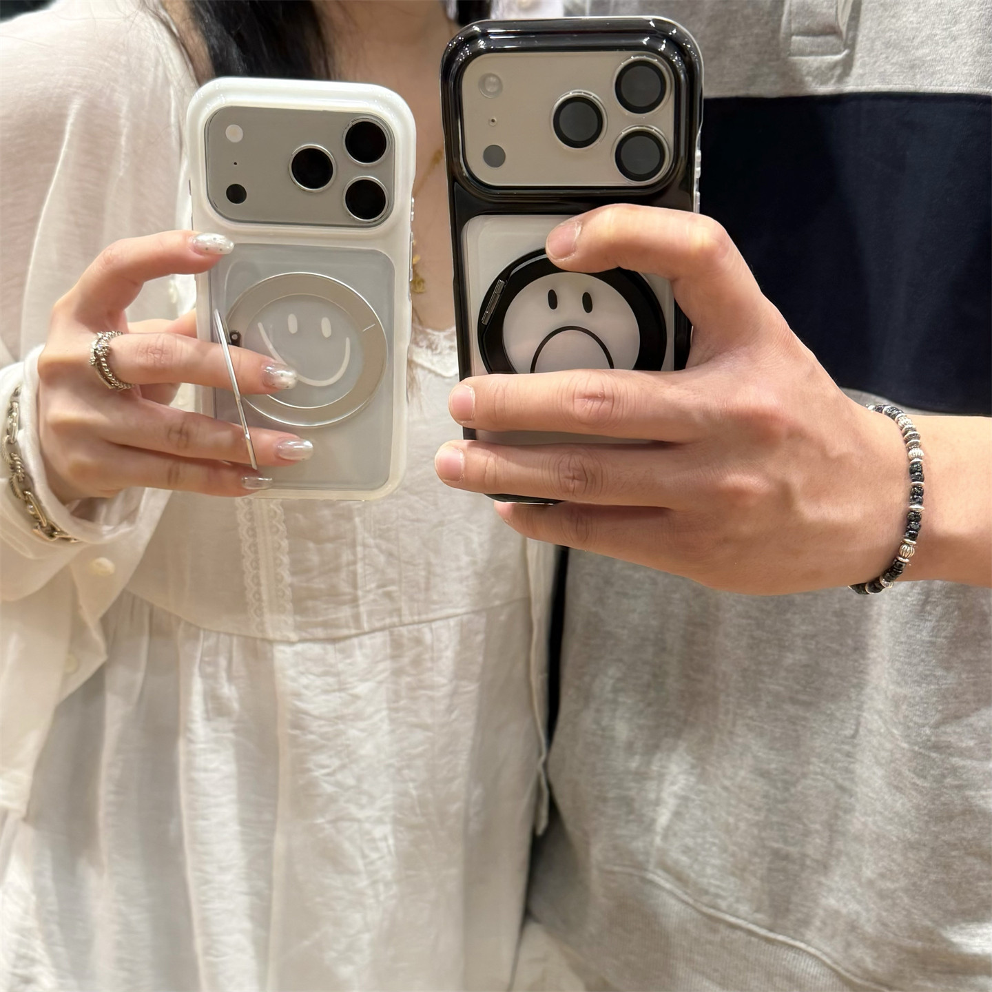 加尔 简约气泡360支架哭笑脸表情适用苹果17ProMax手机壳iphone15新款16pro女款16创意15pro防摔17硅胶保护套