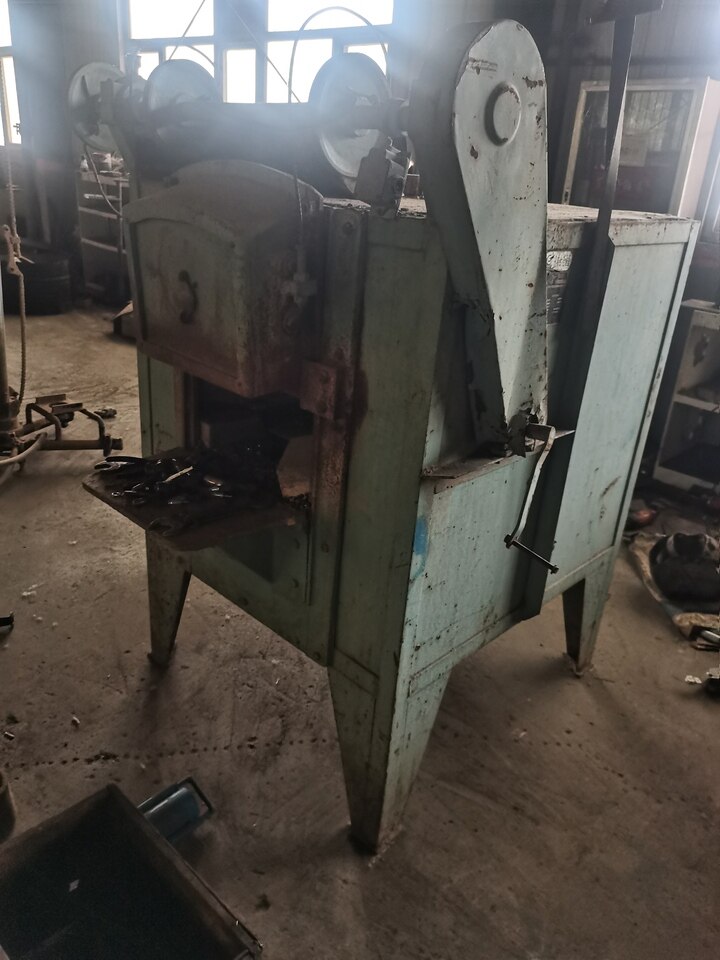 5月10日银川科技公司机器设备共计48项52台/套网络拍卖公告