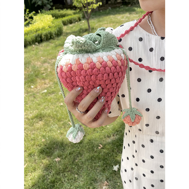 编织毛线小包包女2024新款夏季卡通可爱森系小挎包草莓斜挎水桶包,箱包皮具/热销女包/男包,水桶包,淘宝优惠券,粉丝福利购,淘宝优惠卷