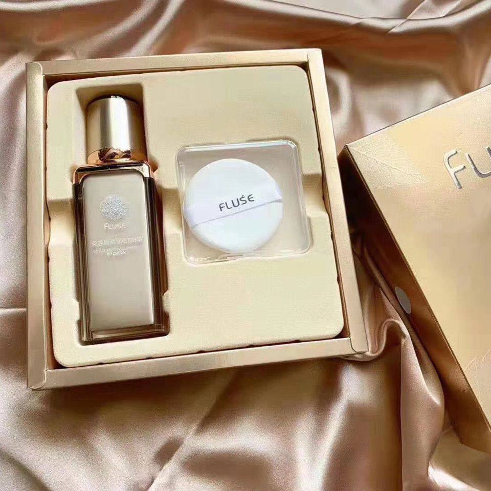 法国大牌遮瑕美白bb霜保湿持久不脱妆控油提亮肤色防水防汗粉底液