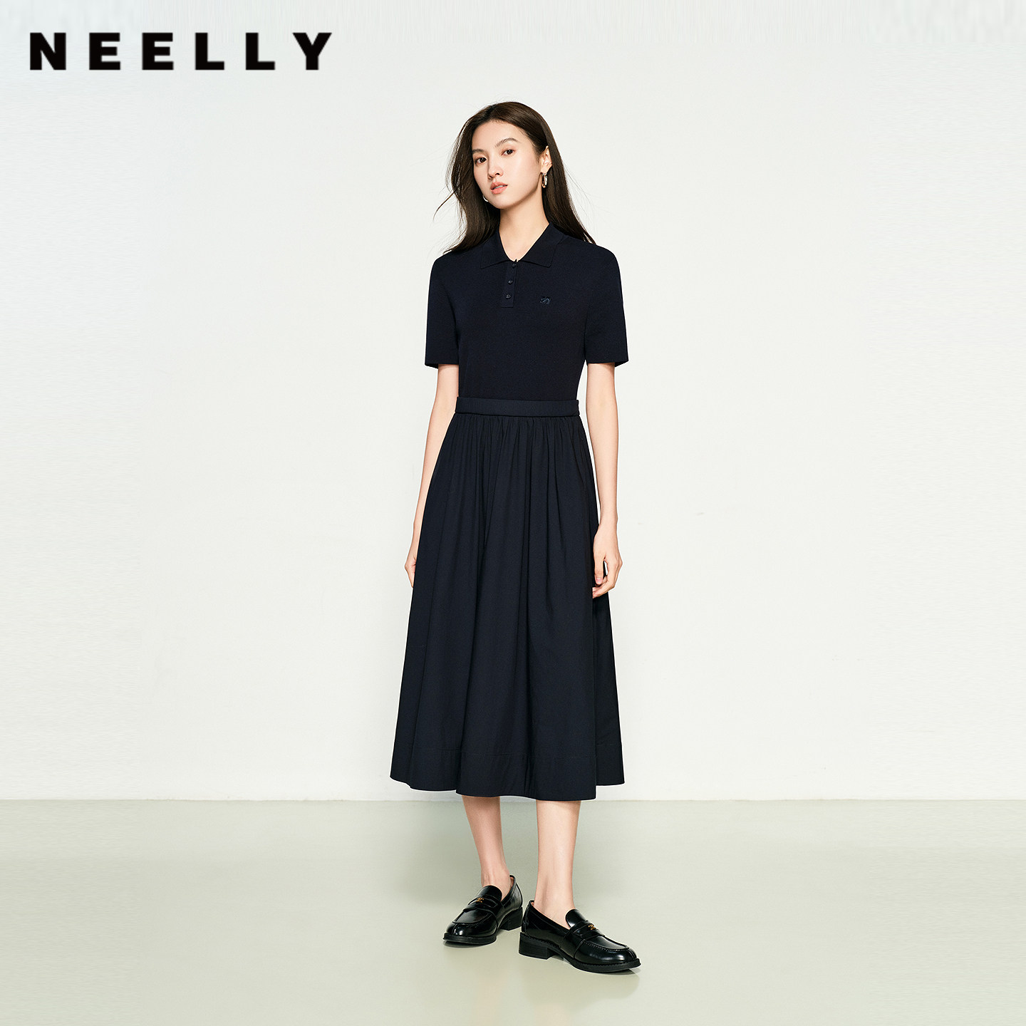 NEELLY纳俪商场同款夏季新款翻领收腰气质连衣裙女通勤温柔长裙