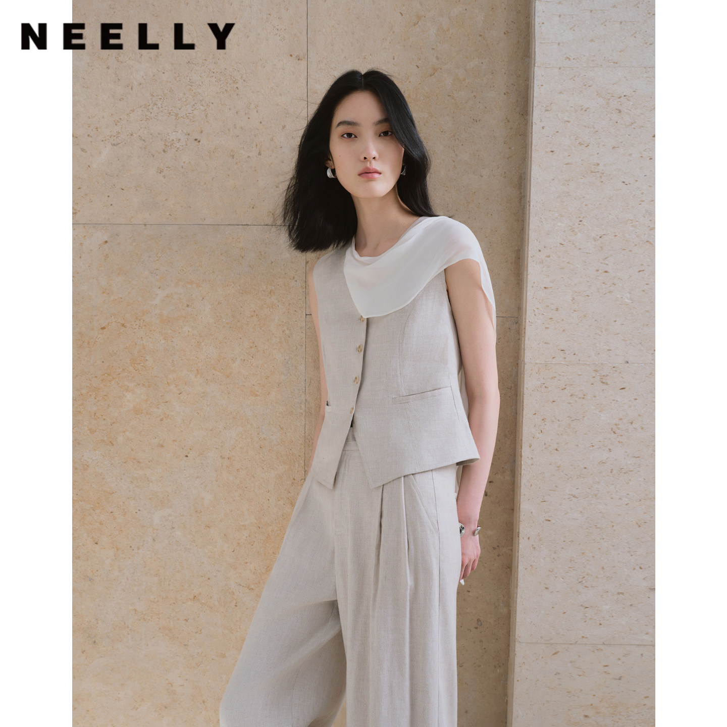 NEELLY纳俪商场同款秋新款亚麻收腰西装马甲女设计感领口飘带上衣