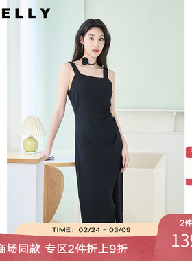 NEELLY纳俪黑色开叉吊带连衣裙女褶皱显瘦收腰别致气质修身小黑裙