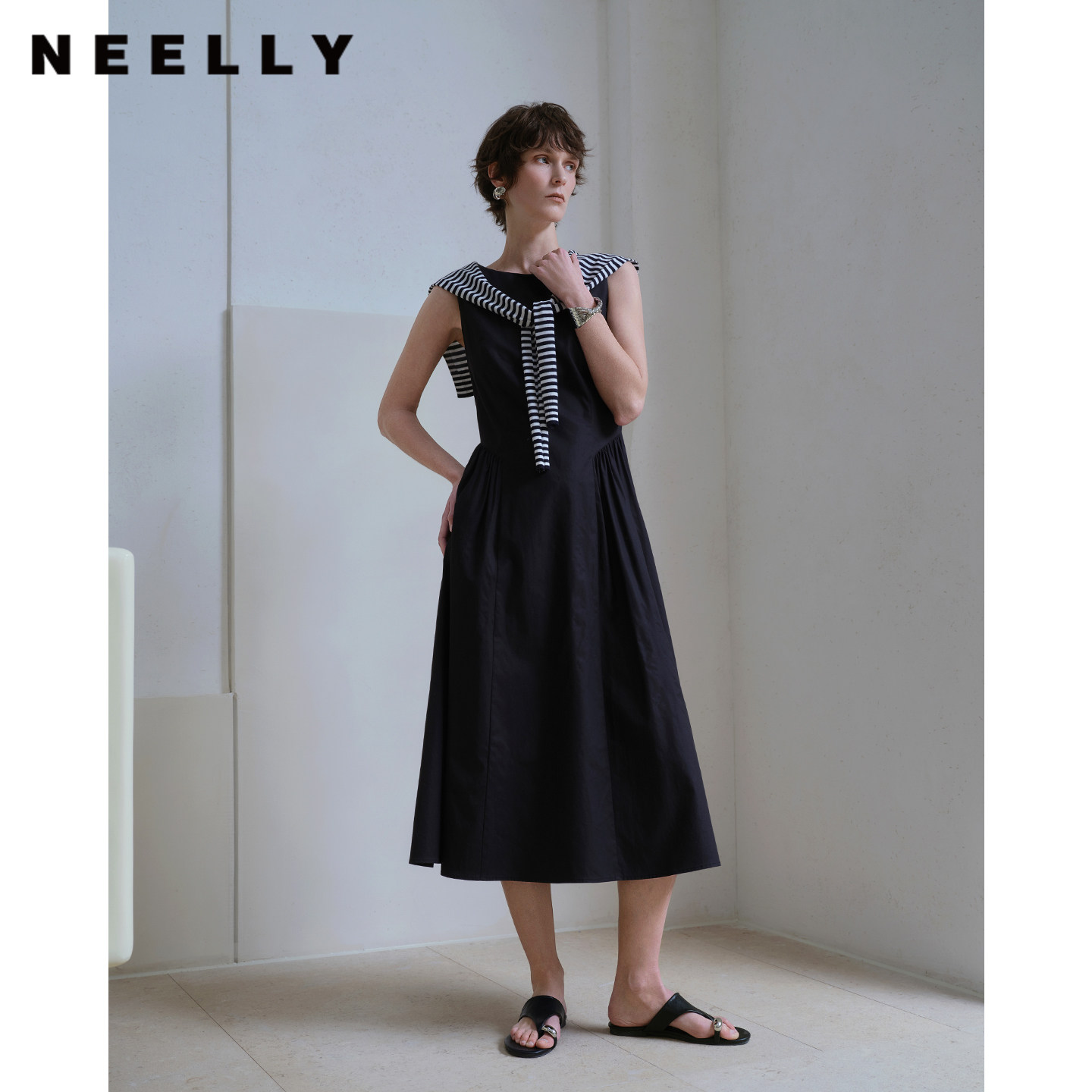 NEELLY纳俪商场同款夏新款简约披肩无袖连衣裙女百搭舒适显白长裙