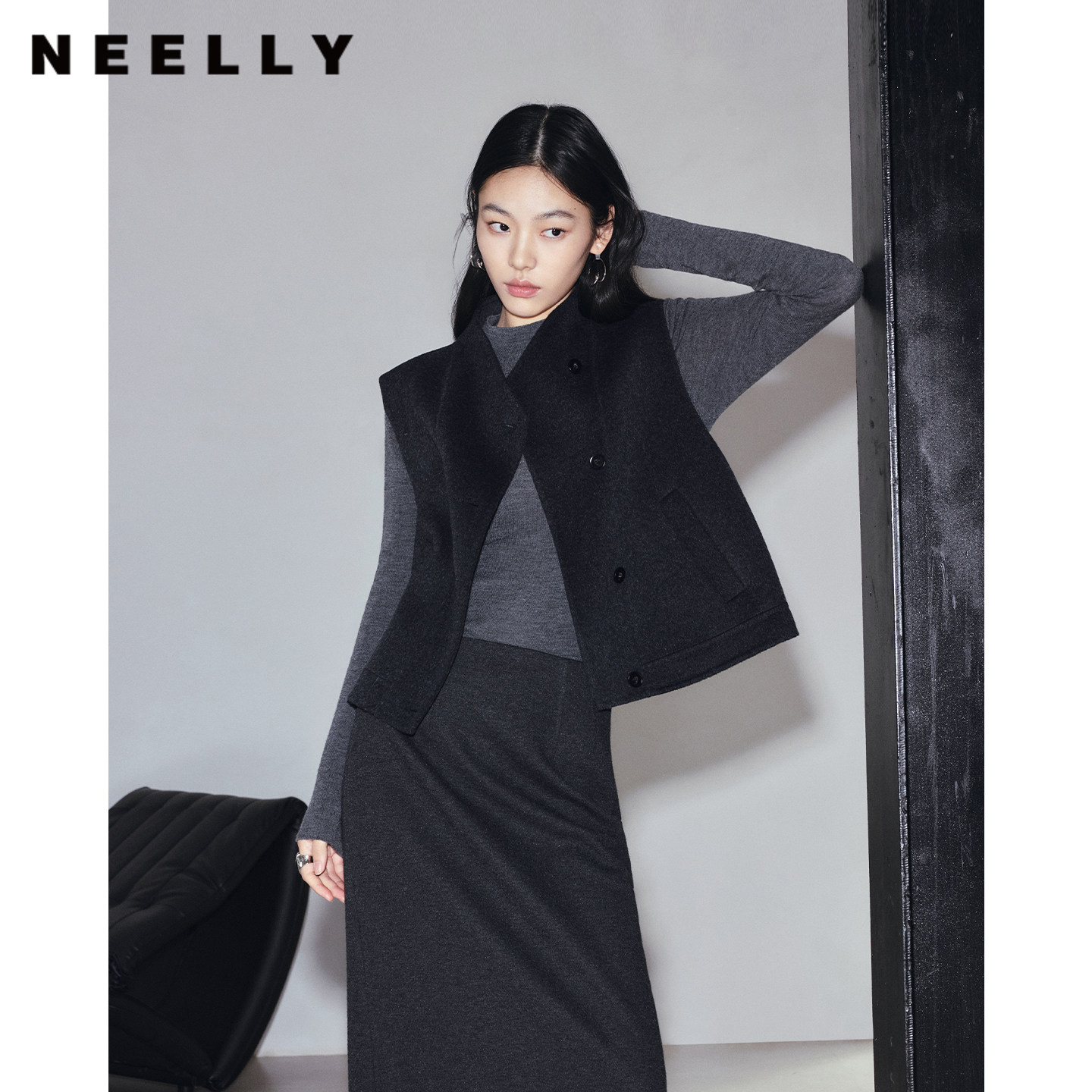 NEELLY纳俪商场同款冬季新款通勤立领毛呢马甲女叠穿百搭休闲上衣