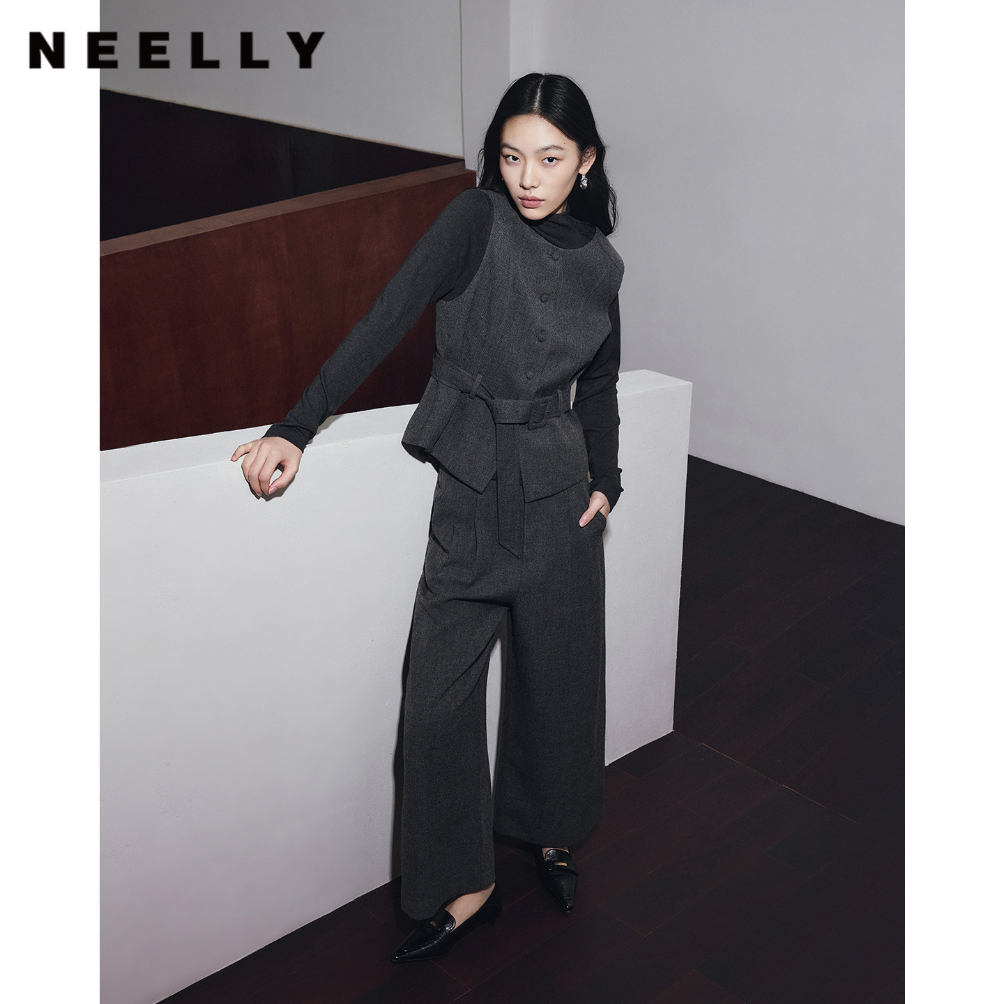 NEELLY纳俪商场同款冬新款气质通勤三件套女复古干练收腰马甲套装