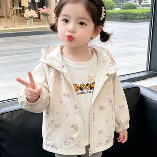 女童外套春秋款2026新款儿童冲锋衣女孩宝宝春季春装夹克印花上衣