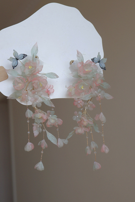 原创 捻香 真丝烫花绿萼梅汉服发饰仙气软杆簪花头饰古风百搭