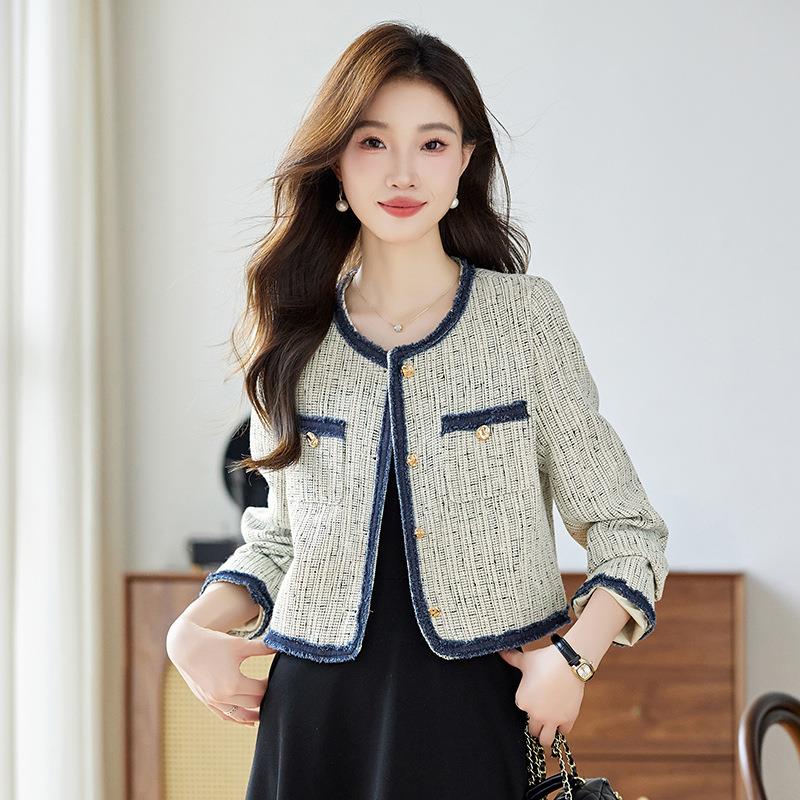 春秋季新款女装气质名B媛小时香单风YB5867上衣高级感排扣尚短外