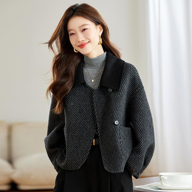 领冬季新款女装气质翻条纹双面呢衣羊毛呢女式毛呢秋外套YYB3015