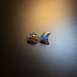 开花的橄榄 Vintage古着 Sapphire Sickle星星月亮耳钉 耳环 耳饰