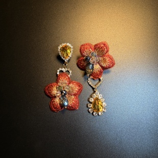 Needle Vintage古着 Blossom耳饰 橄榄 开花