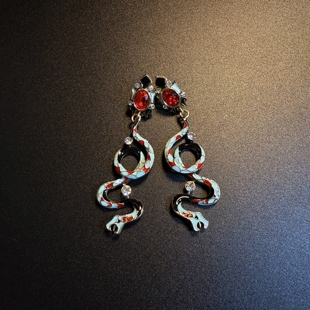 开花的橄榄 Vintage古着 Glamour Serpent蓝色蛇形耳钉 耳环 耳饰