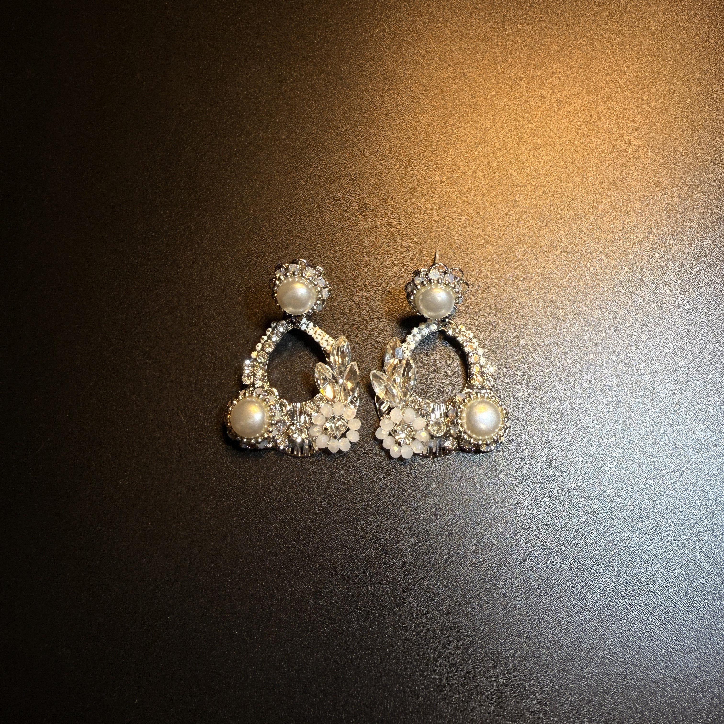 开花的橄榄 Vintage古着 Crystal Arch白色几何花朵耳钉 耳环耳饰