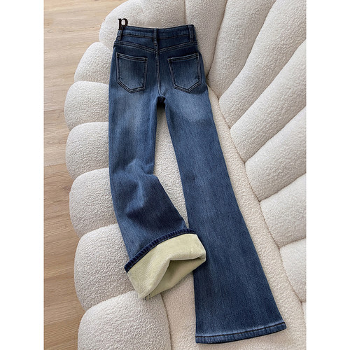 加厚加绒微喇牛仔裤女2025新款秋冬季高腰显瘦保暖小个子喇叭裤子