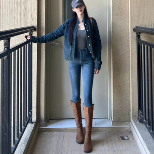 复古加绒高腰小脚牛仔裤女2025秋冬新款显瘦紧身弹力双扣铅笔裤子