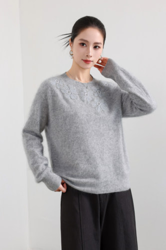 秋冬女圆领拉绒保暖显瘦羊绒衫